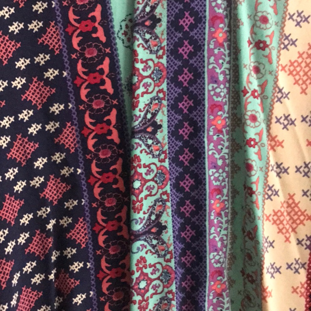 Top - Picture 2 of 2